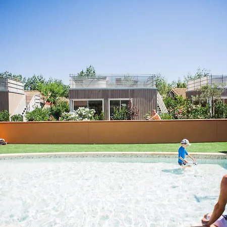 Lodges Mediterranee Tatil parkı 4*